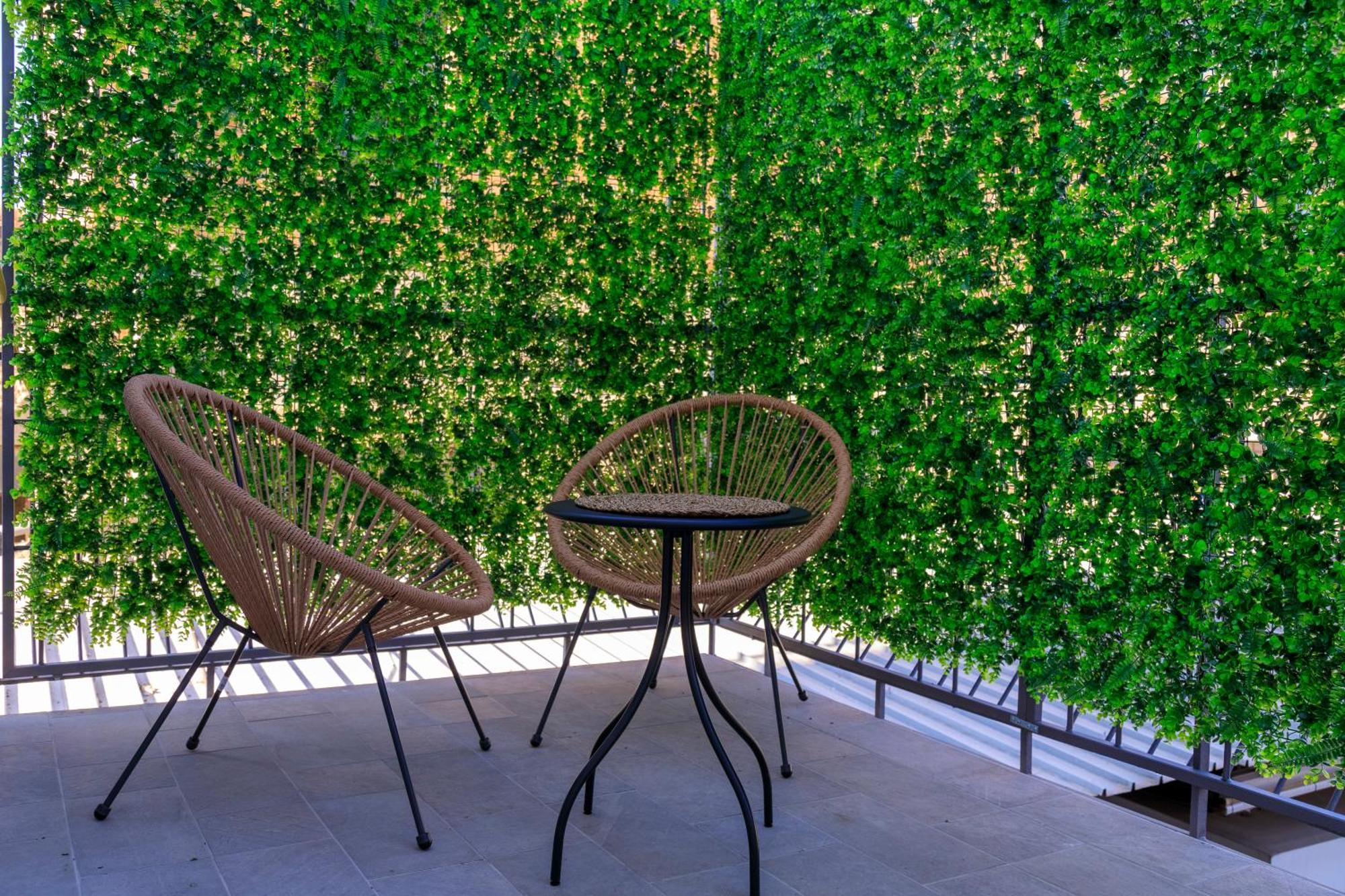 Domus Vivian Hotel Montecorvino Pugliano Exterior photo